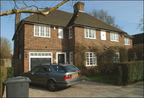 54 Litchfield Way